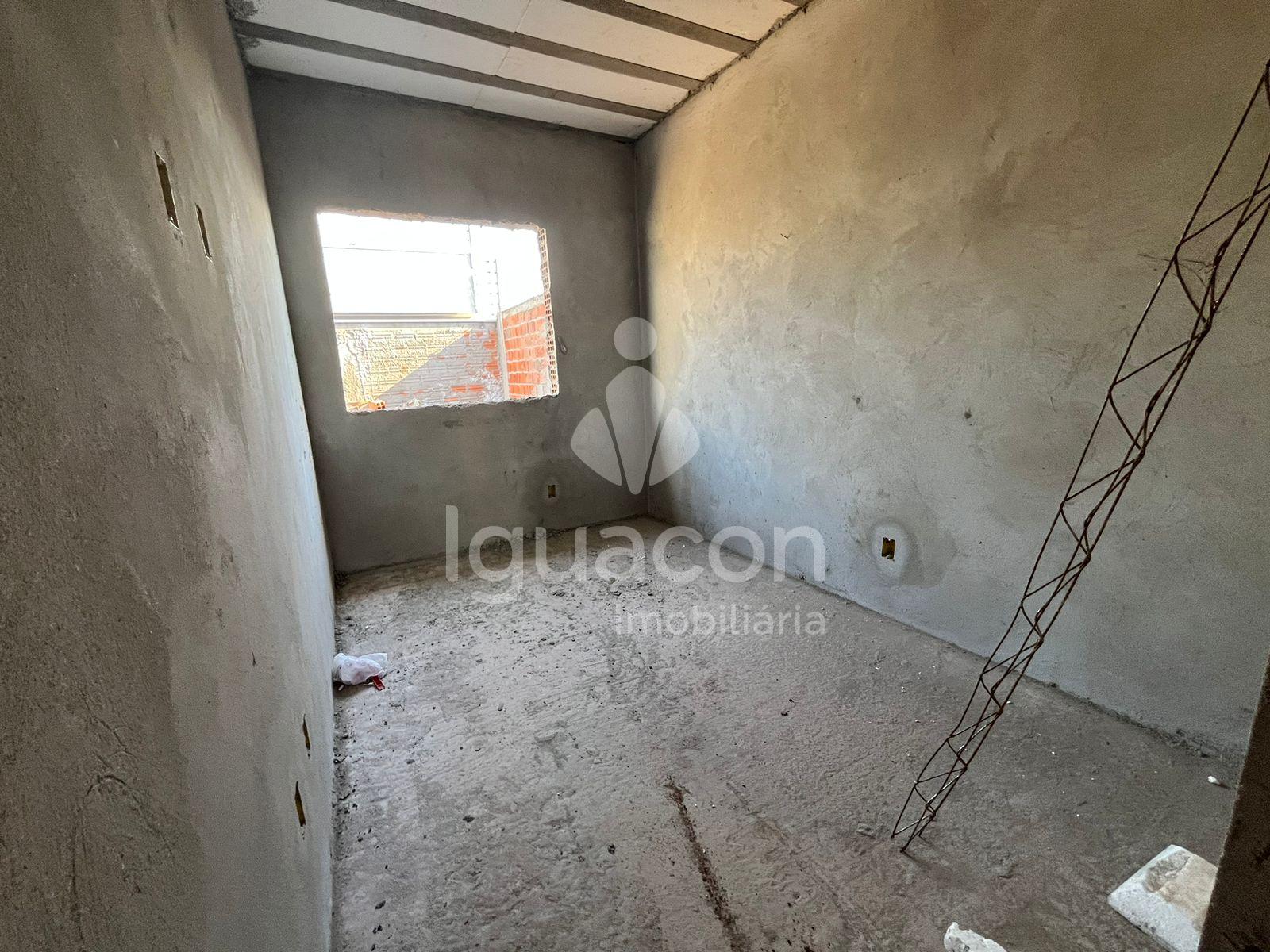 Casa com 02 Dormit?rios com 02 vagas de garagens no Loteamento...