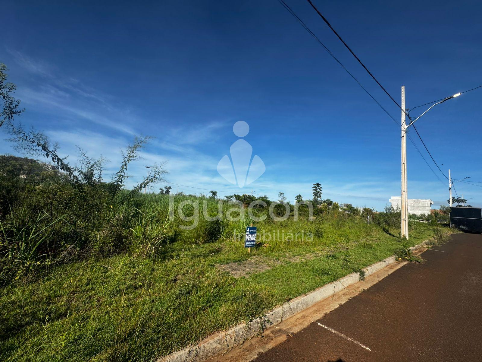 Terreno de 200m  no Loteamento Ecoville I próximo Avenida Tancredo Neves