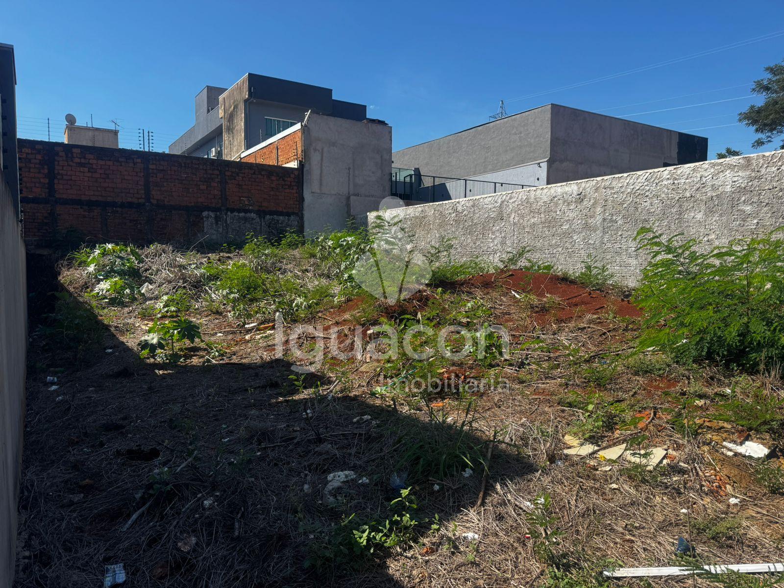 Terreno de 264m  á venda no Jardim Dona Rocca na Região da Vila A