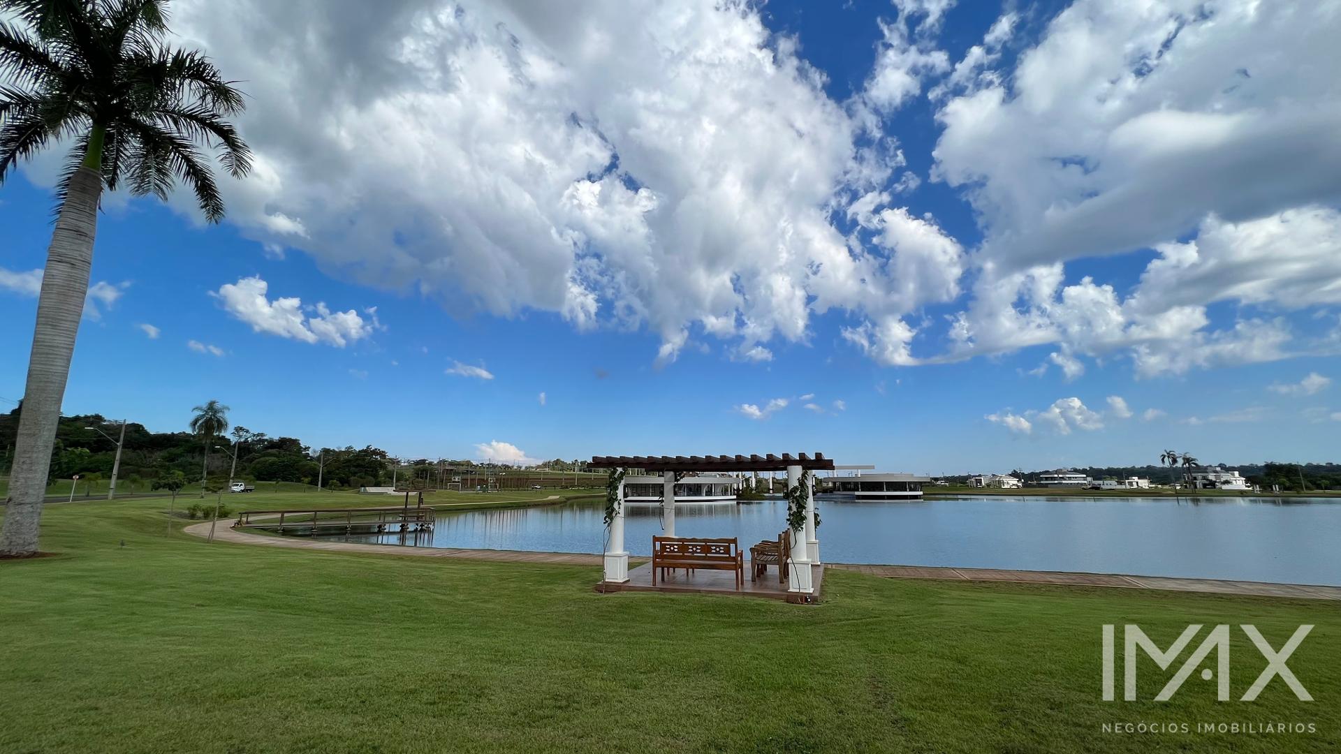 Terreno à venda no Condomínio Ritz Cataratas, 450m2 por R 480.000,00.