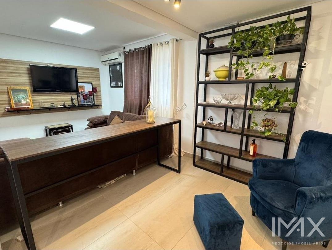 Casa à venda na Vila A, 225m2 de área construída por R 950.000,00.