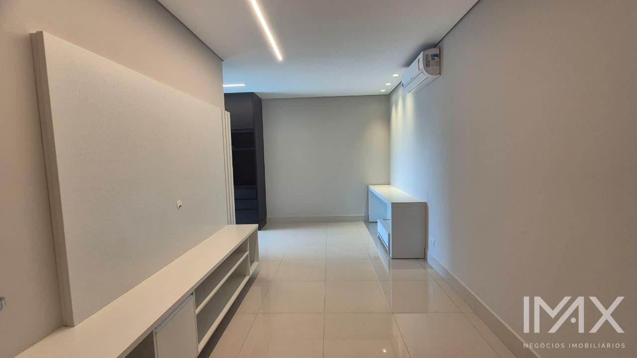 Apartamento para locação no New York Tower, 45m2 por R 2.500,00 mês.