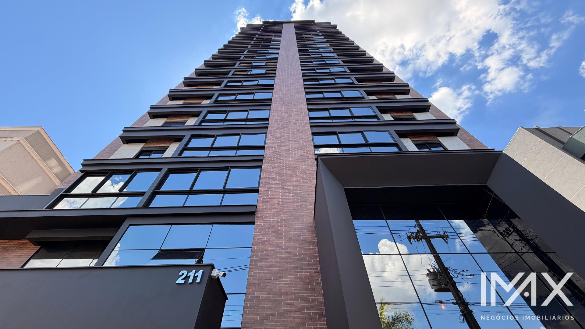 Apartamento para Locação  no London Tower com 02 suítes, 82 m  por R 3.500,00 mês.