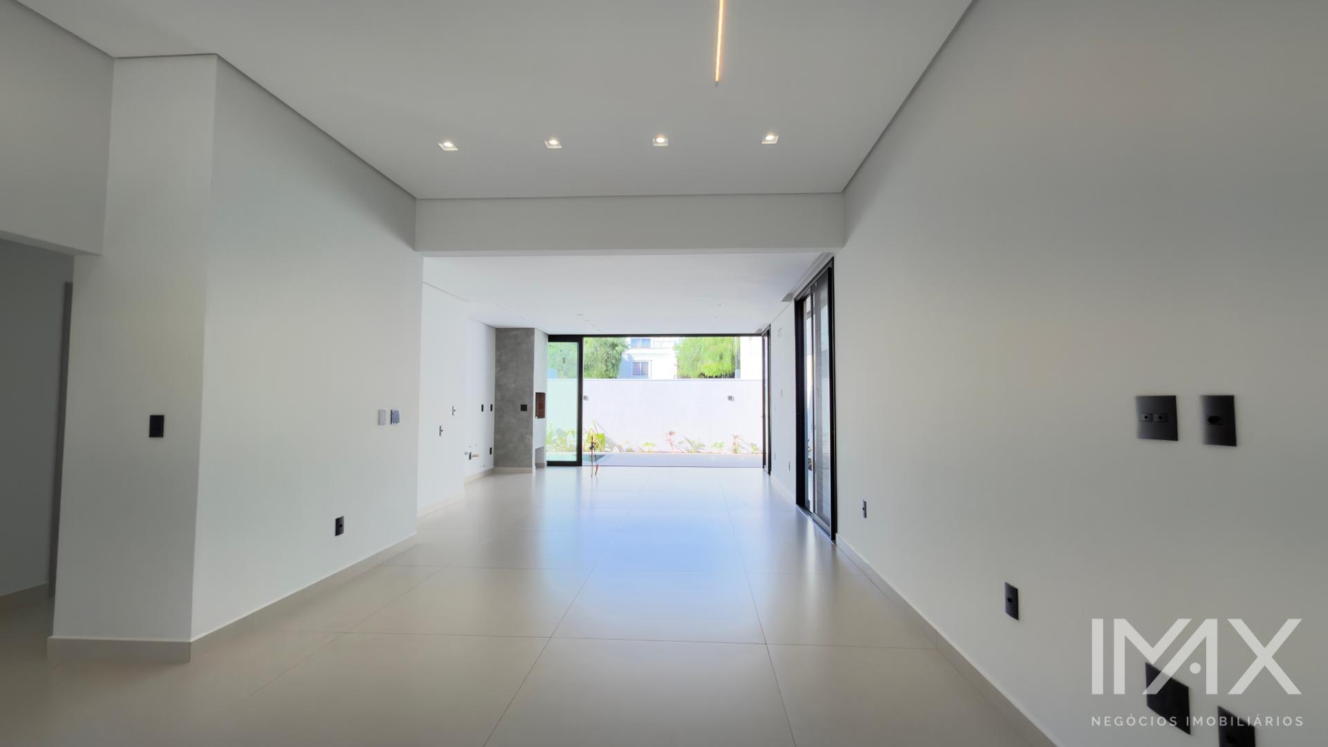 Casa à Venda no Condomínio Terras Alpha II - 164m2 por R 1.750.000,00.