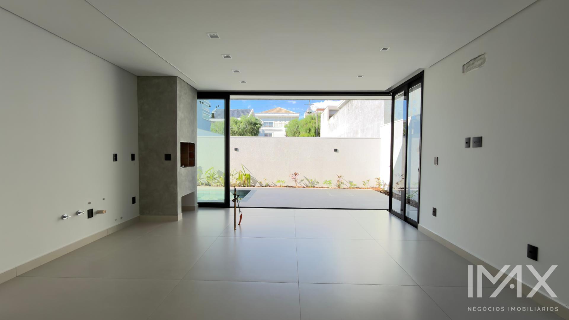 Casa à Venda no Condomínio Terras Alpha II - 164m2 por R 1.750.000,00.