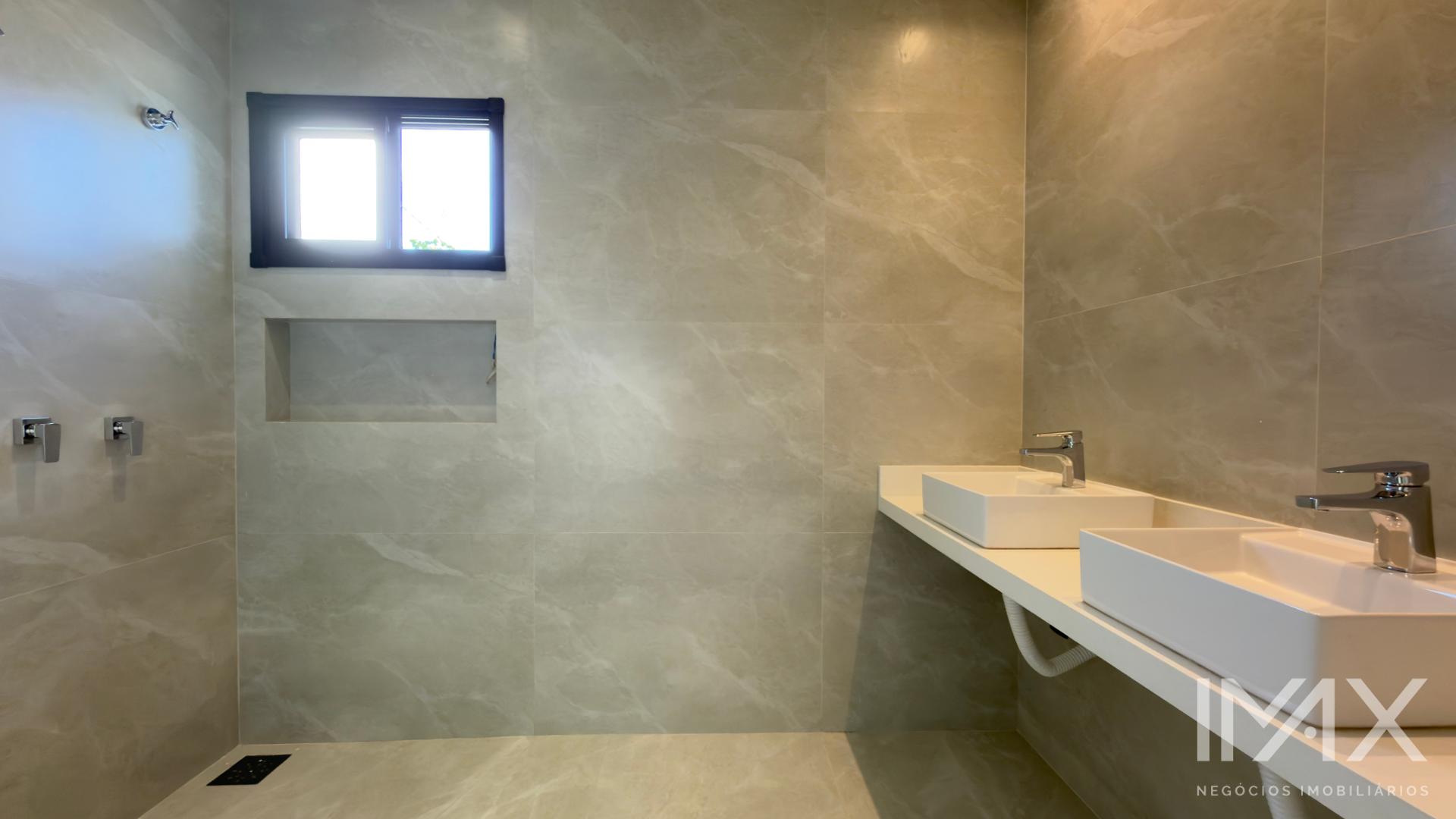 Casa à Venda no Condomínio Terras Alpha II - 164m2 por R 1.750.000,00.