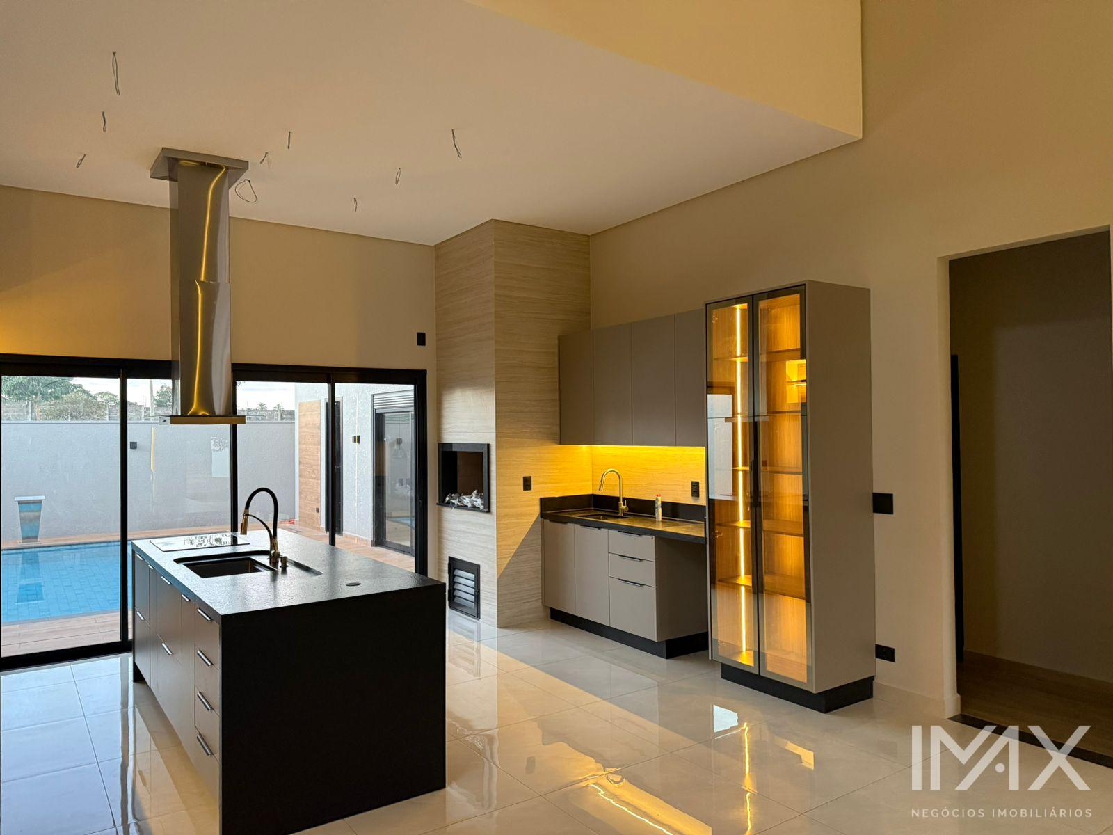 Águas Claras Residence  Casa com 03 Suítes à venda, 252m2 - R  2.200.000,00.