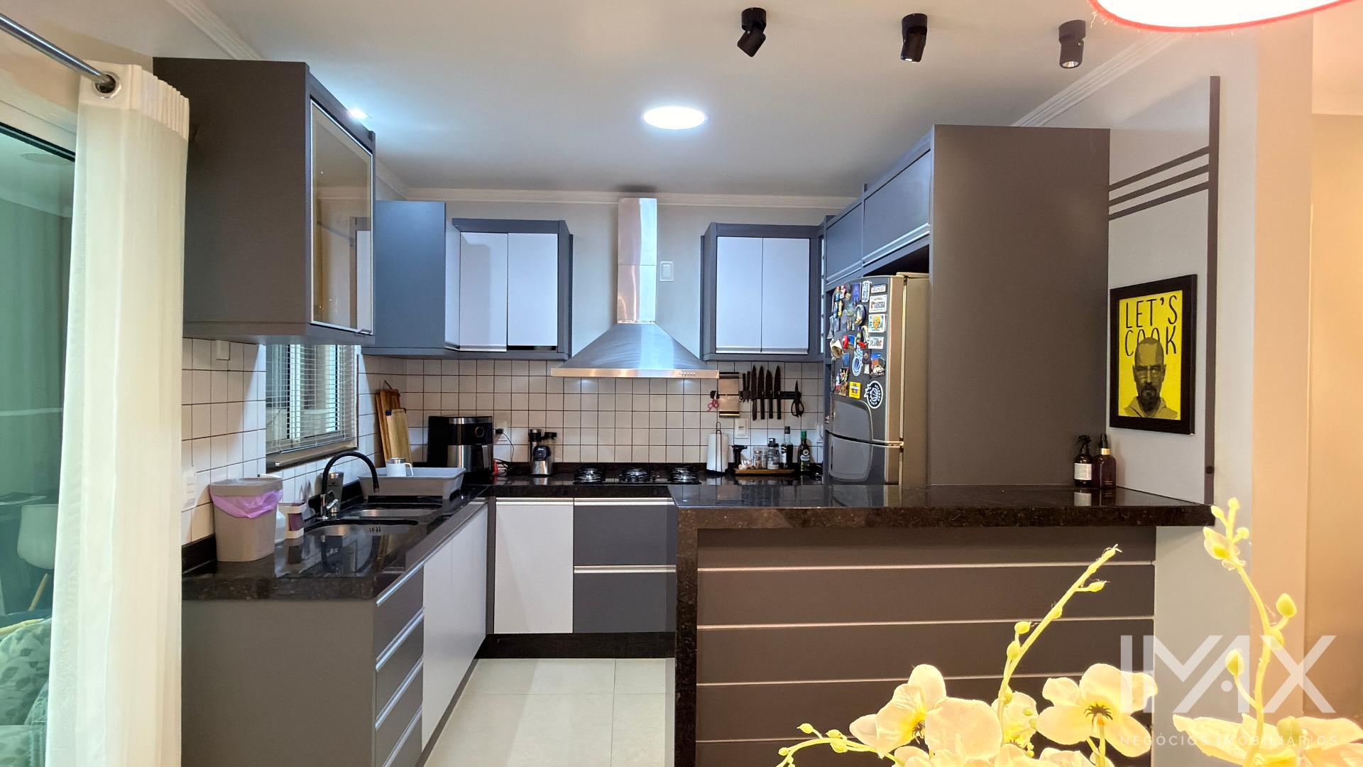 Sobrado à Venda no Jardim Lancaster, 159m2 por R 900.000,00.