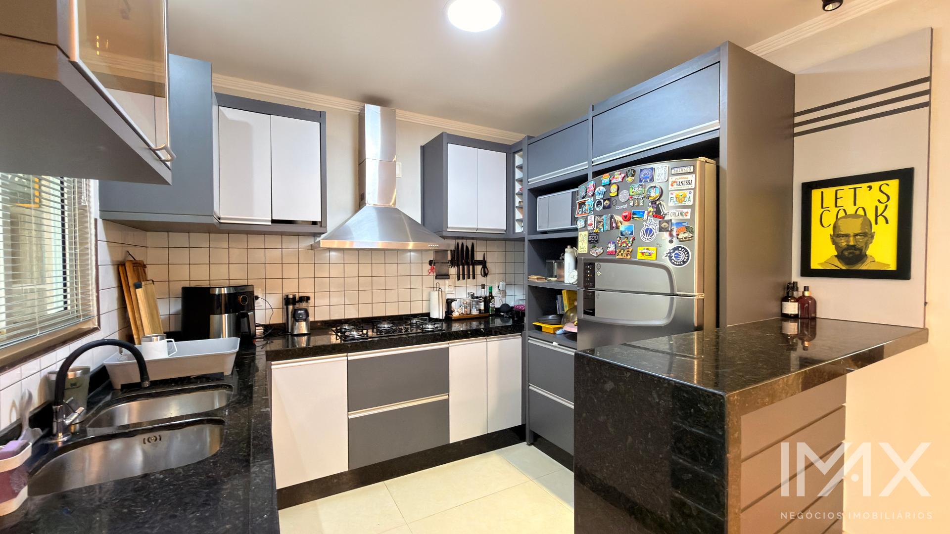 Sobrado à Venda no Jardim Lancaster, 159m2 por R 900.000,00.