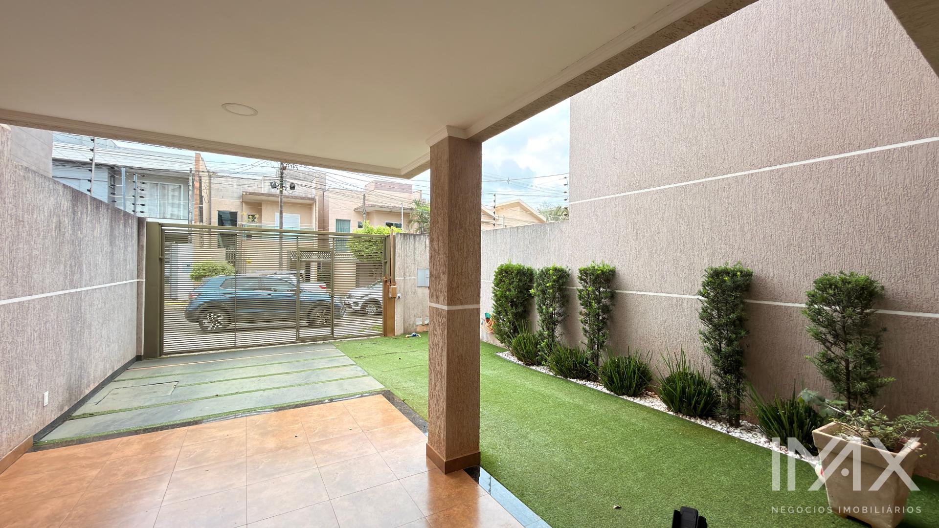 Sobrado à Venda no Jardim Lancaster, 159m2 por R 900.000,00.