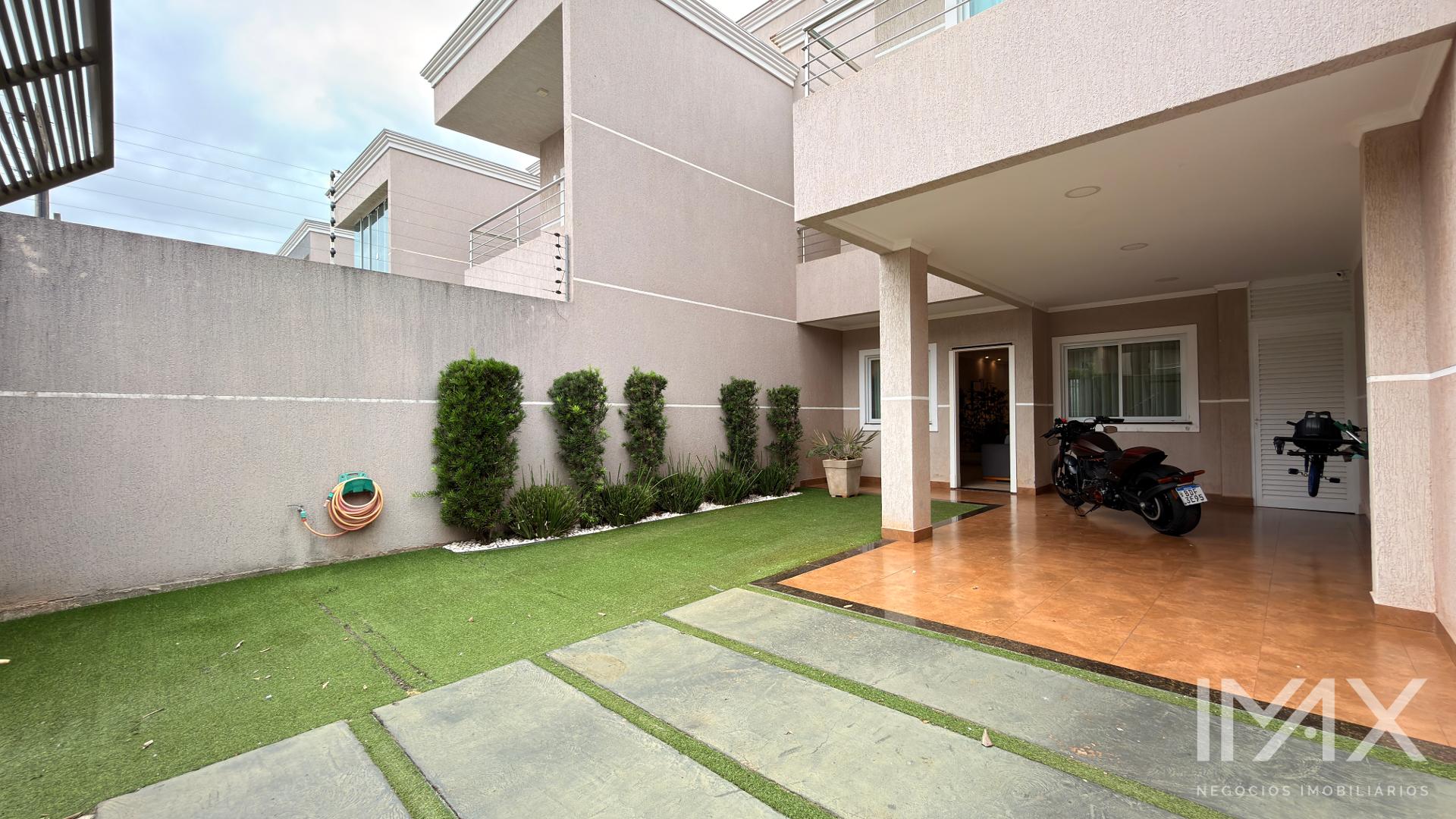 Sobrado à Venda no Jardim Lancaster, 159m2 por R 900.000,00.