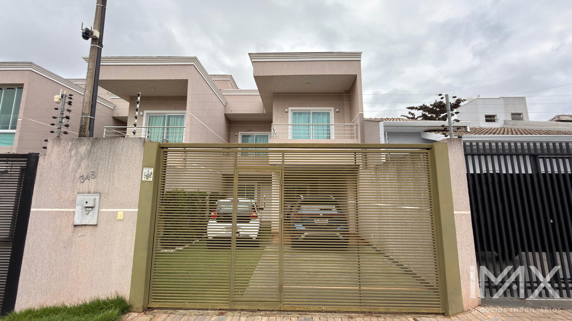 Sobrado à Venda no Jardim Lancaster, 159m2 por R 900.000,00.