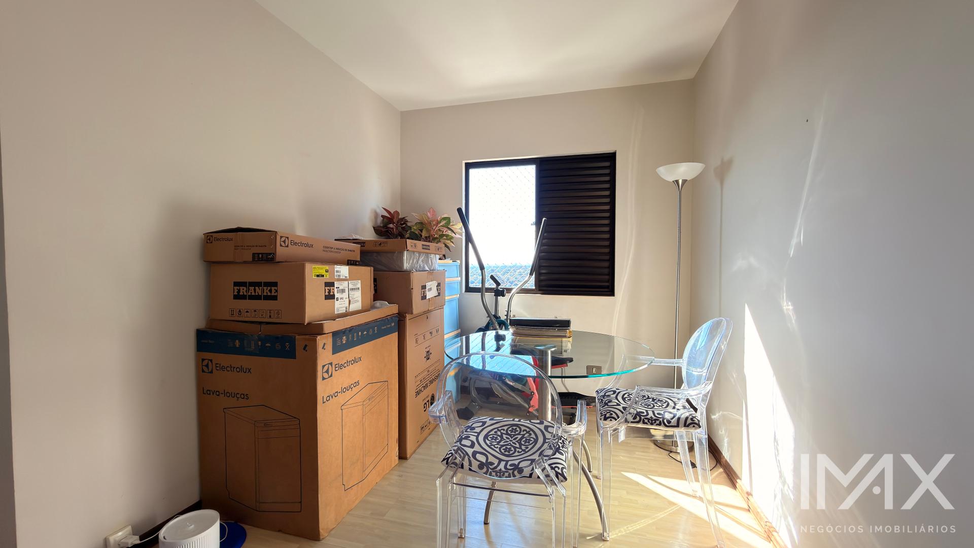 Apartamento à Venda no Edifício Mansão de Florença, 94m2 por R 430.000,00.