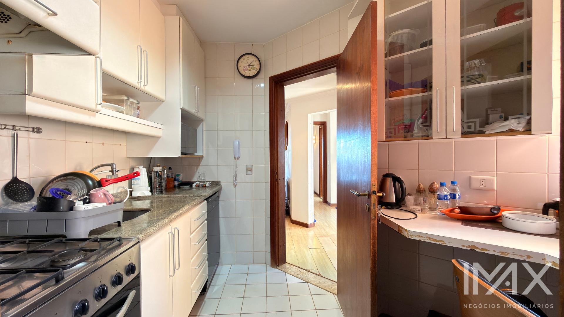 Apartamento à Venda no Edifício Mansão de Florença, 94m2 por R 430.000,00.