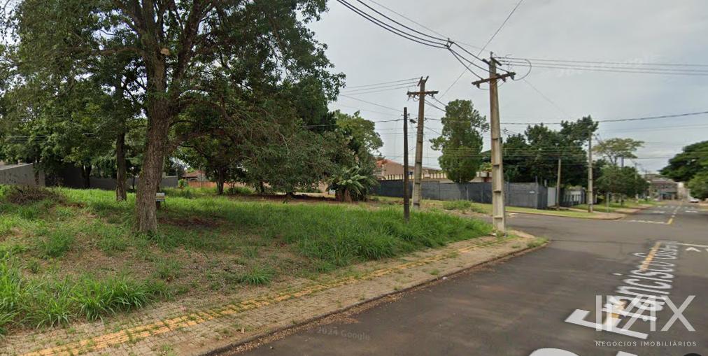 Terreno à venda na Vila Yolanda, 660m2 por R 570.000,00.