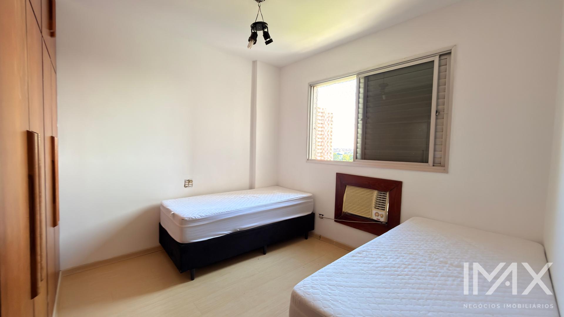 Apartamento à Venda no Edifício Porto Seguro, 138 m² por R$760.000,00.