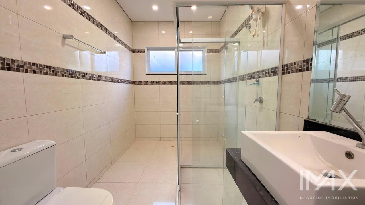 Casa para locação no Condomínio Araras, 70m2 por R$2.750,00/mês.