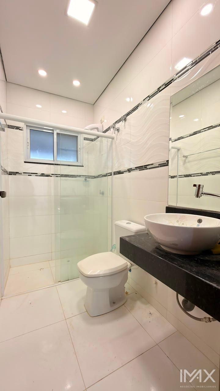 Casa para locação no Condomínio Araras, 70m2 por R$2.750,00/mês.