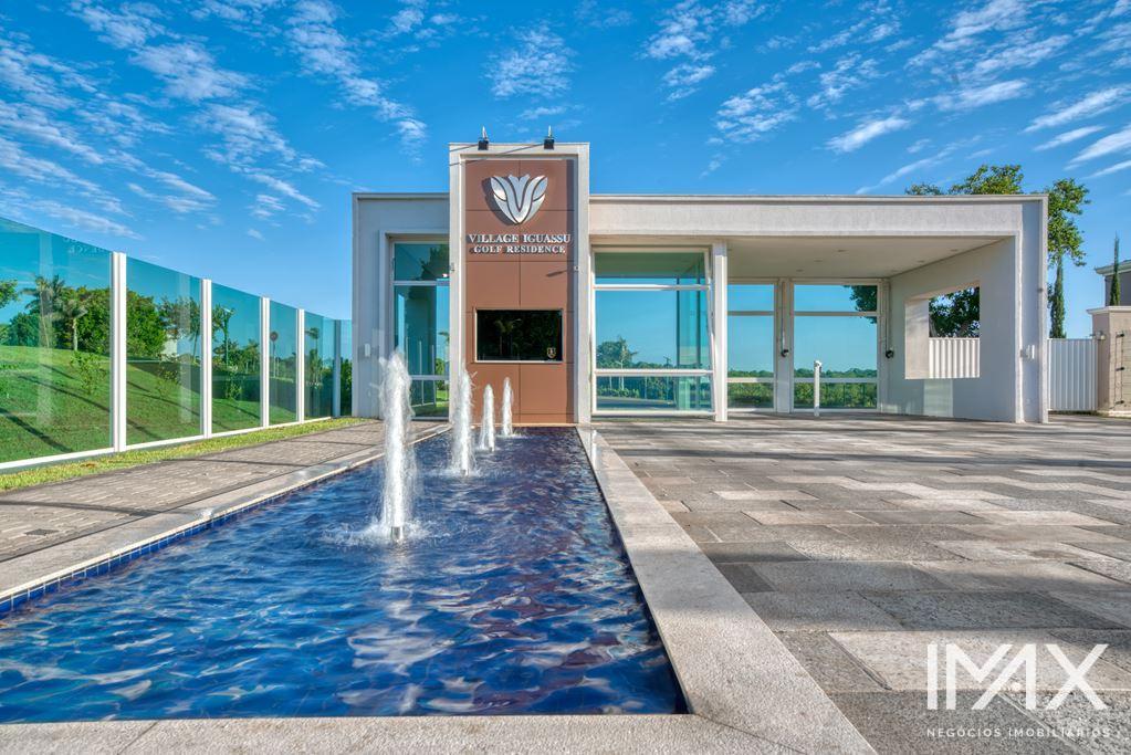 Terreno à venda no Condomínio Village Iguassu Golf, 900m2 por R$1.200.000,00.