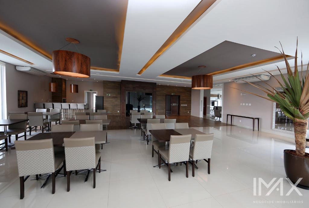 Terreno à venda no Condomínio Village Iguassu Golf, 900m2 por R$1.200.000,00.