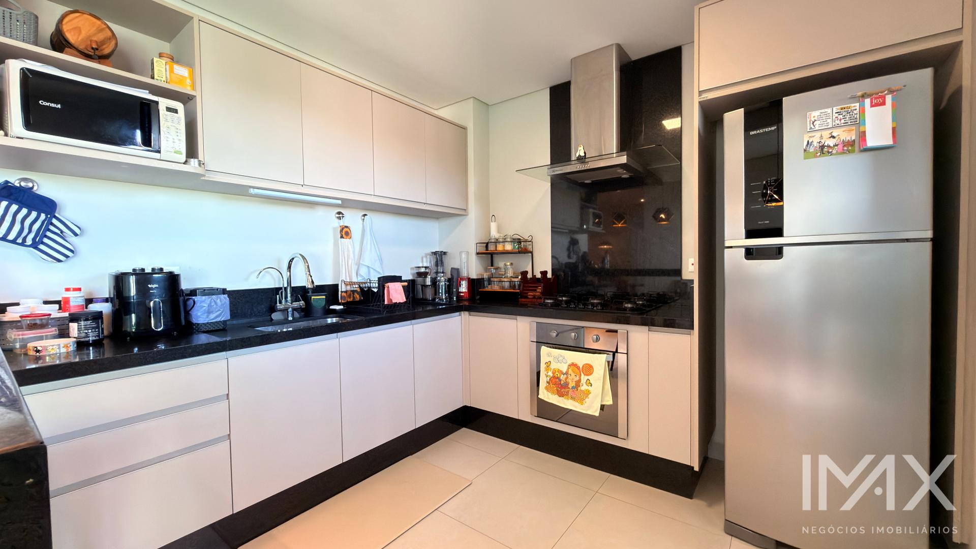 Apartamento à venda no Edifício Esmeralda, 125m2 por R$1.300.000,00.
