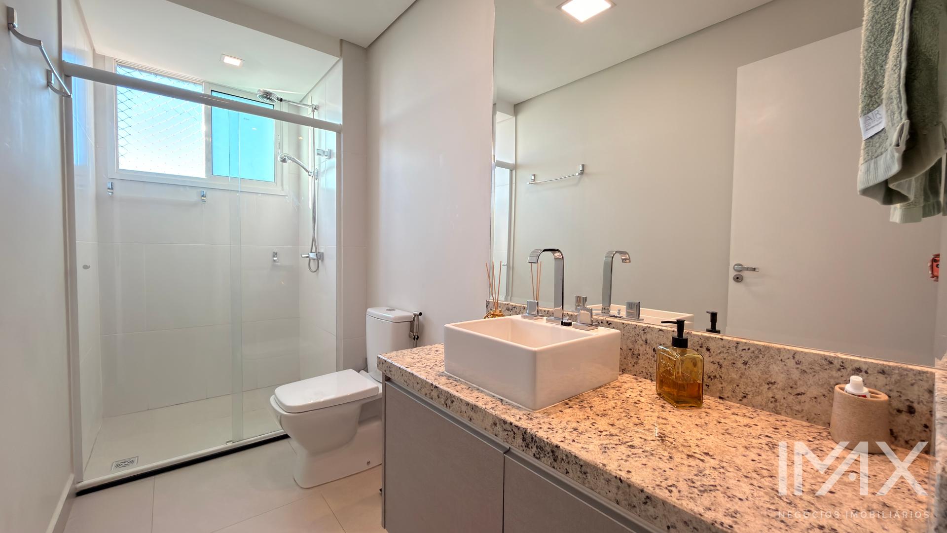 Apartamento à venda no Edifício Esmeralda, 125m2 por R$1.300.000,00.