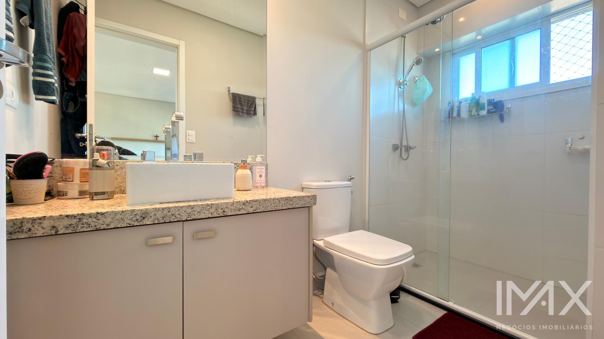 Apartamento à venda no Edifício Esmeralda, 125m2 por R$1.300.000,00.