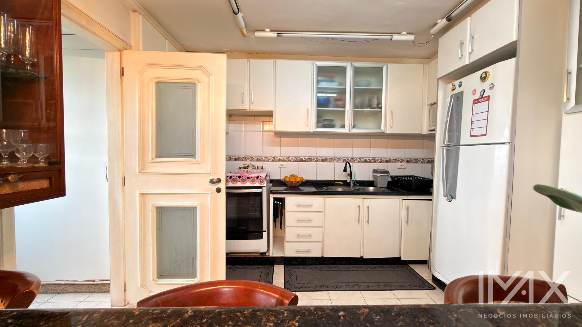 Apartamento à Venda no Edifício Missões, 109m2 por R$570.000,00.
