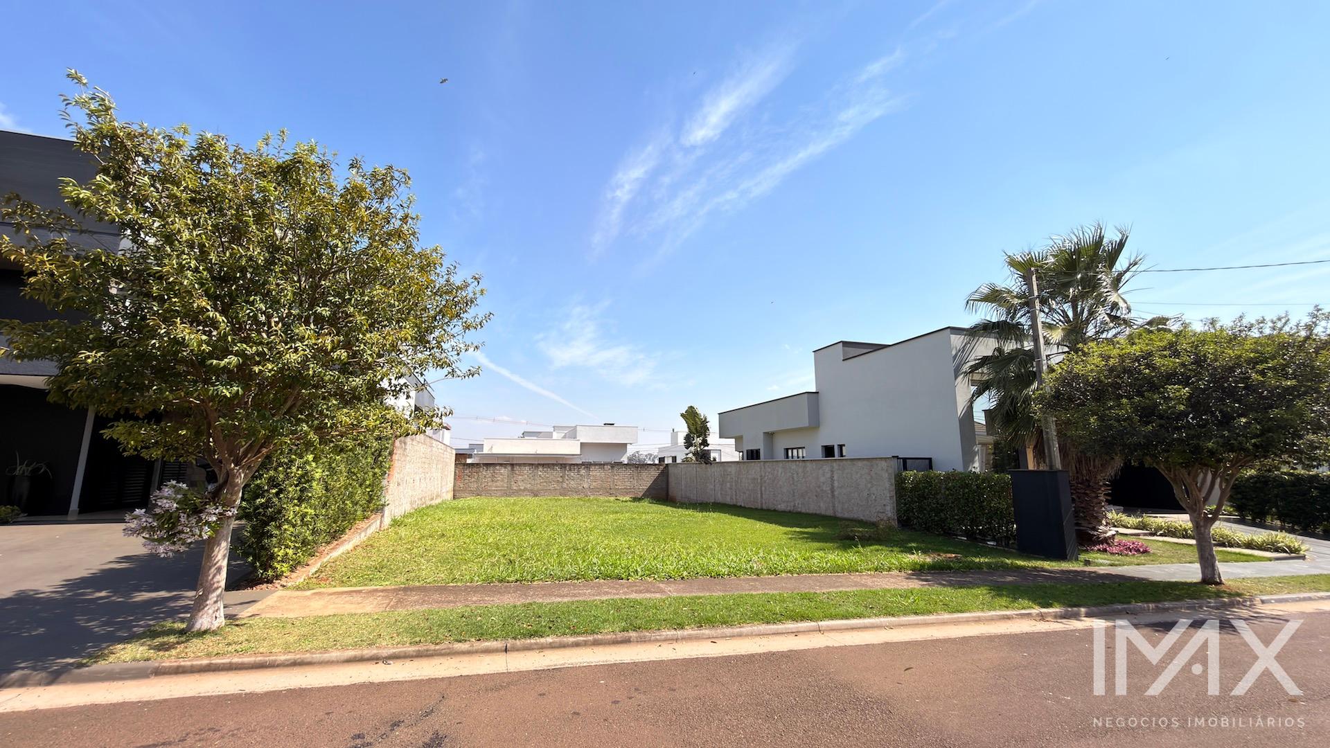 Terreno à Venda no Condomínio Terras Alpha II, 317m2 por R$480.000,00.