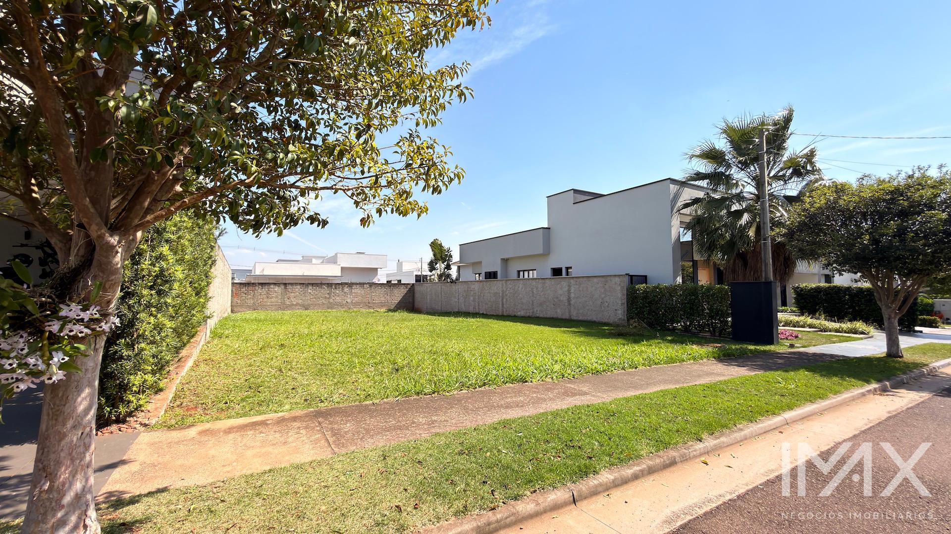 Terreno à Venda no Condomínio Terras Alpha II, 317m2 por R$480.000,00.