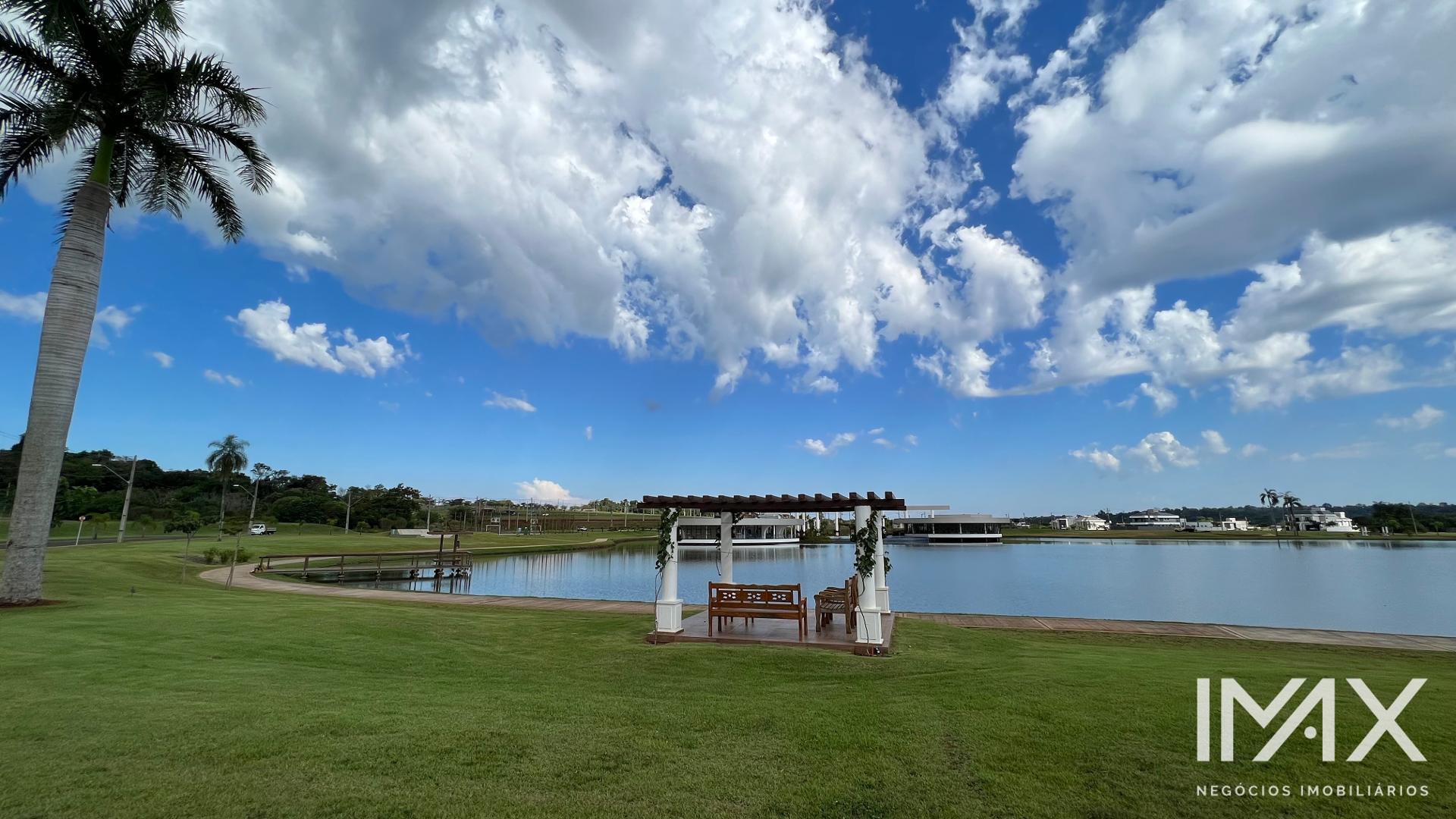 Terreno à venda no Condomínio Ritz Cataratas, 500m2 por R$530.000,00.