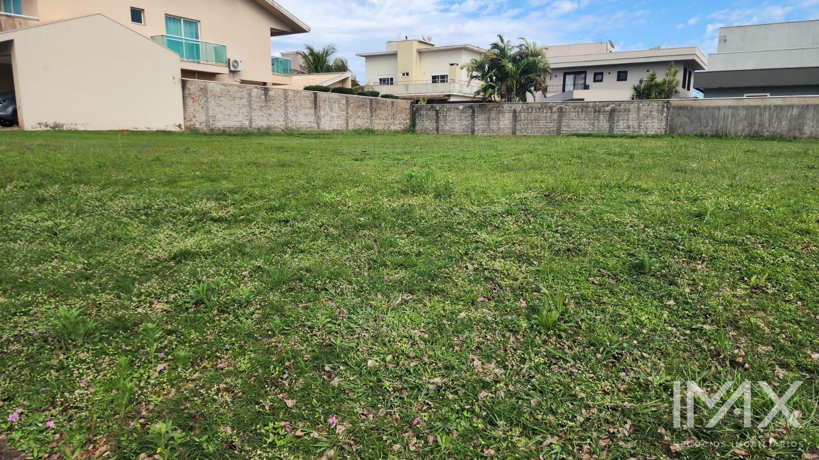 Terreno à Venda no Condomínio Arco di Roma, 510m2 por R$612.000,00.