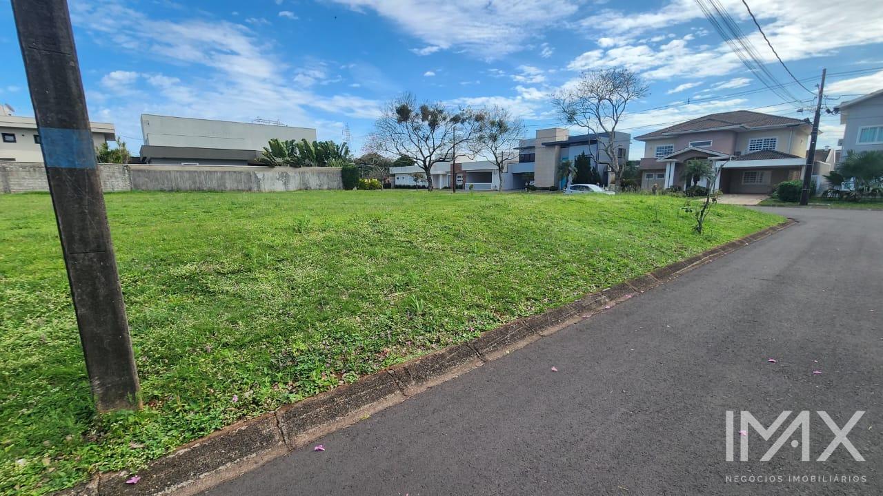 Terreno à Venda no Condomínio Arco di Roma, 510m2 por R$612.000,00.