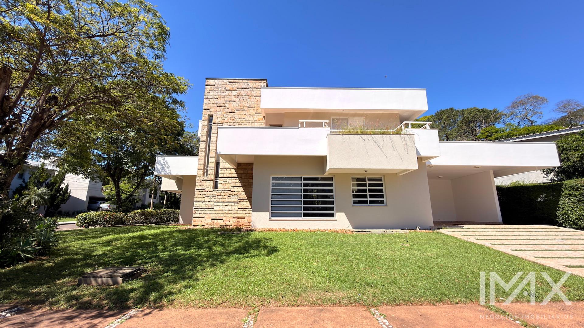 Sobrado à Venda no Condomínio Maria Teresa, 408m2 por R$5.500.000,00.