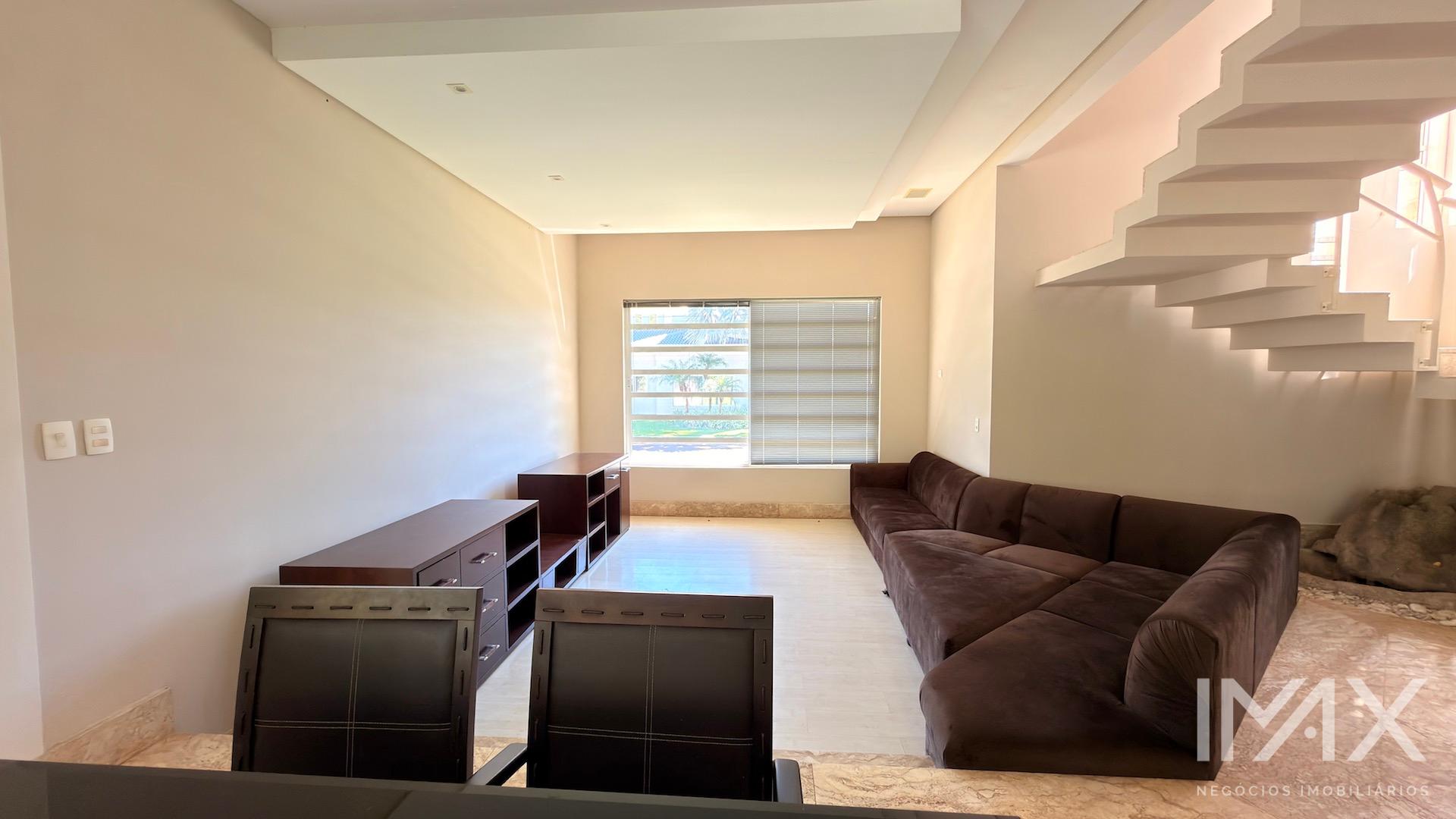 Sobrado à Venda no Condomínio Maria Teresa, 408m2 por R$5.500.000,00.