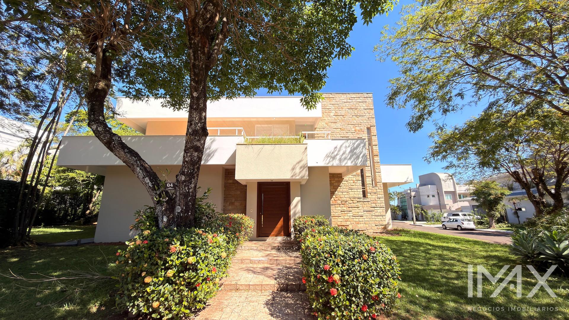 Sobrado à Venda no Condomínio Maria Teresa, 408m2 por R$5.500.000,00.