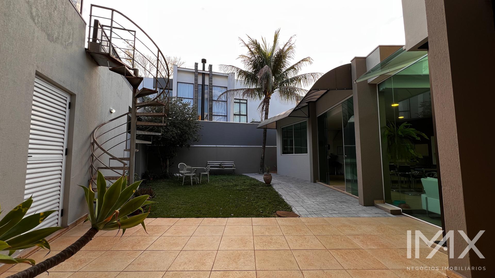 Sobrado Mobiliado para Locação no Condomínio Solar das Crisálidas, 490m2 por R$13.000,00mês.