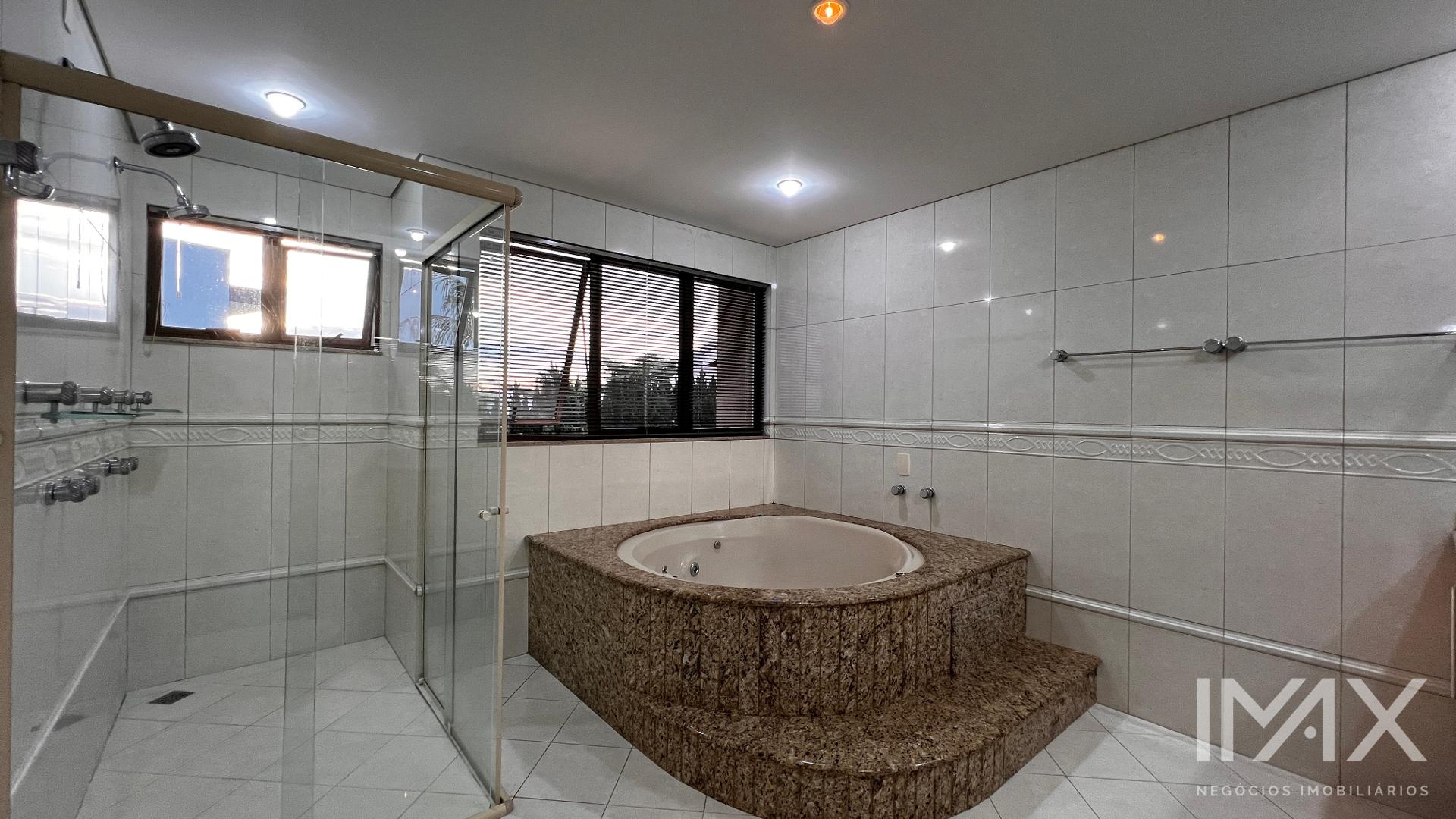 Sobrado Mobiliado para Locação no Condomínio Solar das Crisálidas, 490m2 por R$13.000,00mês.