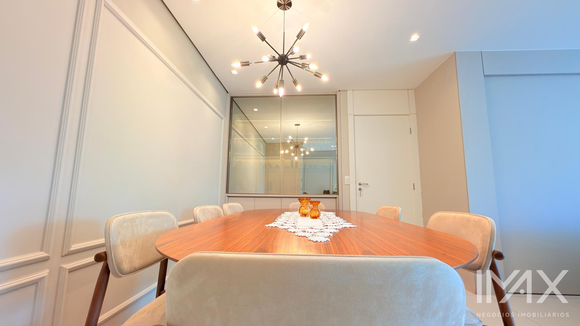 Apartamento totalmente Mobiliado à Venda no Edifício Mont Blanc, 131m2 por R$1.490.000,00.