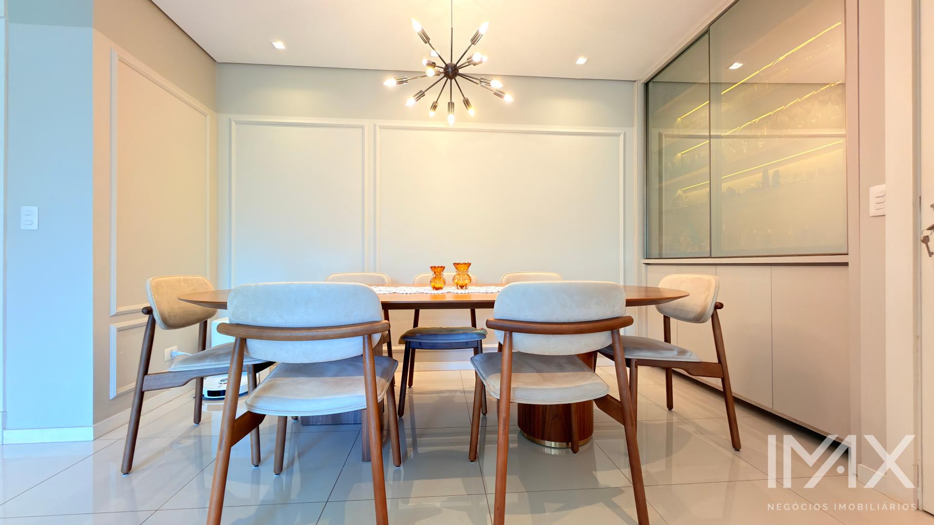 Apartamento totalmente Mobiliado à Venda no Edifício Mont Blanc, 131m2 por R$1.490.000,00.