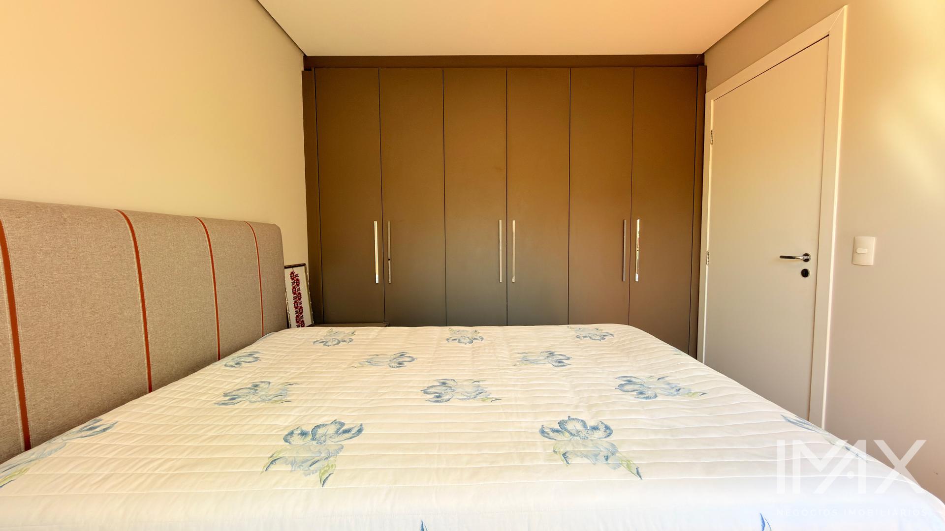 Apartamento totalmente Mobiliado à Venda no Edifício Mont Blanc, 131m2 por R$1.490.000,00.