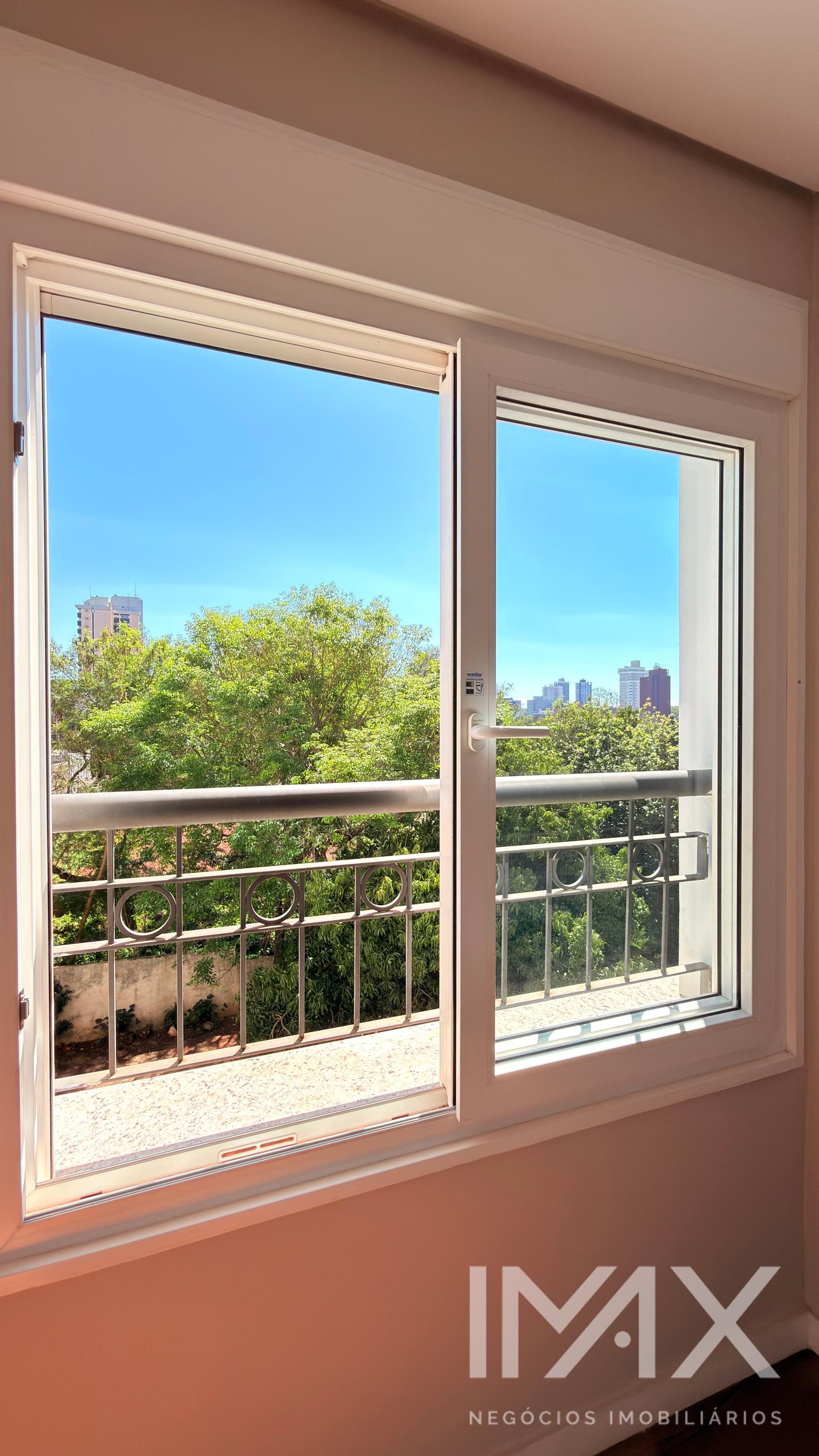 Apartamento totalmente Mobiliado à Venda no Edifício Mont Blanc, 131m2 por R$1.490.000,00.