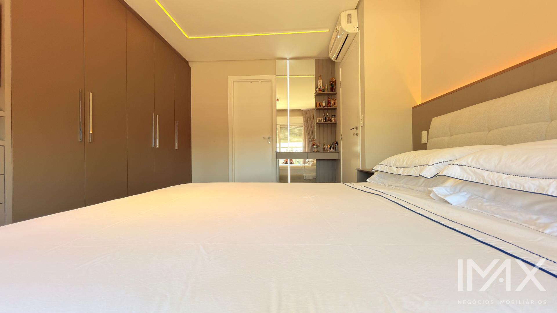 Apartamento totalmente Mobiliado à Venda no Edifício Mont Blanc, 131m2 por R$1.490.000,00.