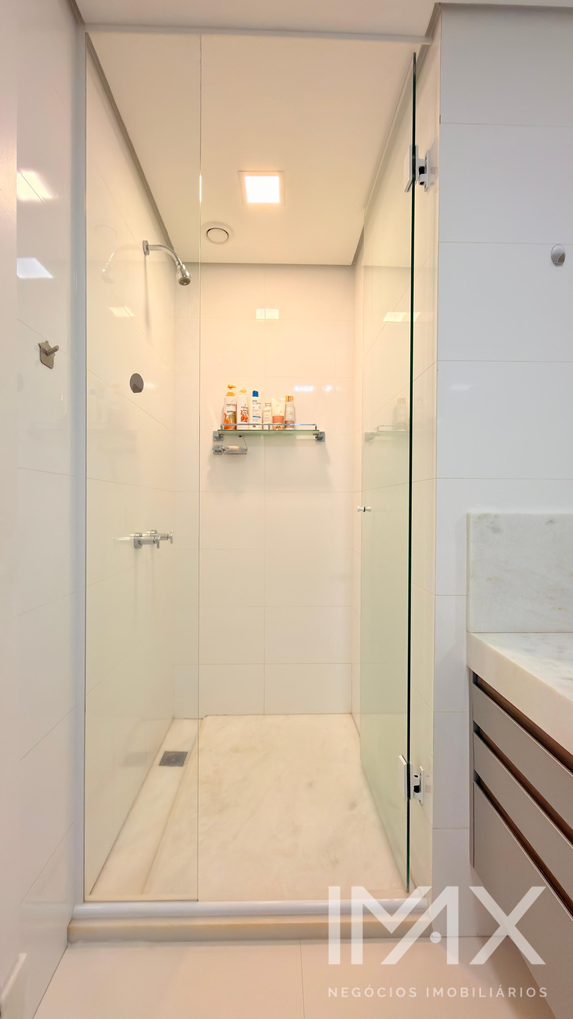 Apartamento totalmente Mobiliado à Venda no Edifício Mont Blanc, 131m2 por R$1.490.000,00.