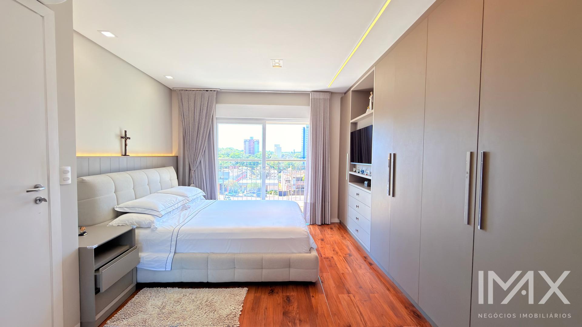 Apartamento totalmente Mobiliado à Venda no Edifício Mont Blanc, 131m2 por R$1.490.000,00.