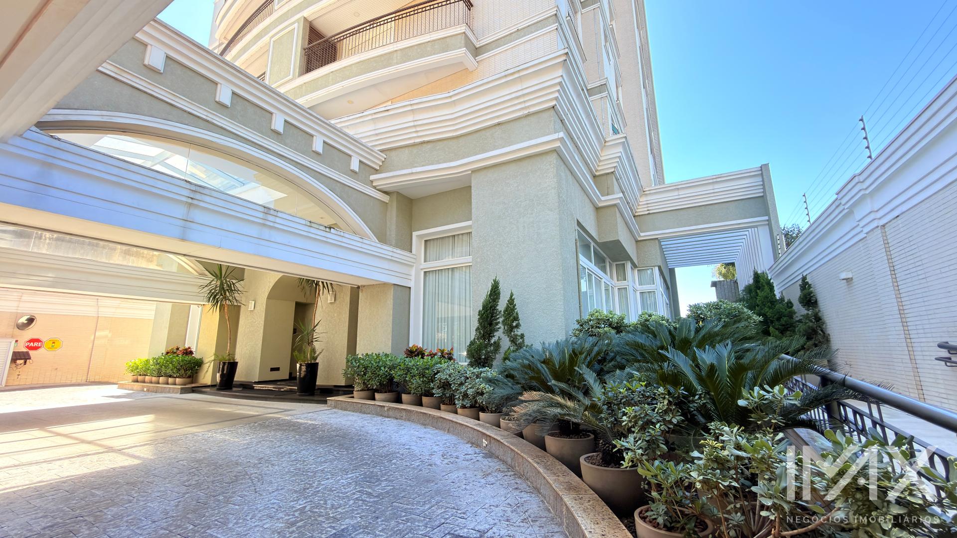 Apartamento totalmente Mobiliado à Venda no Edifício Mont Blanc, 131m2 por R$1.490.000,00.
