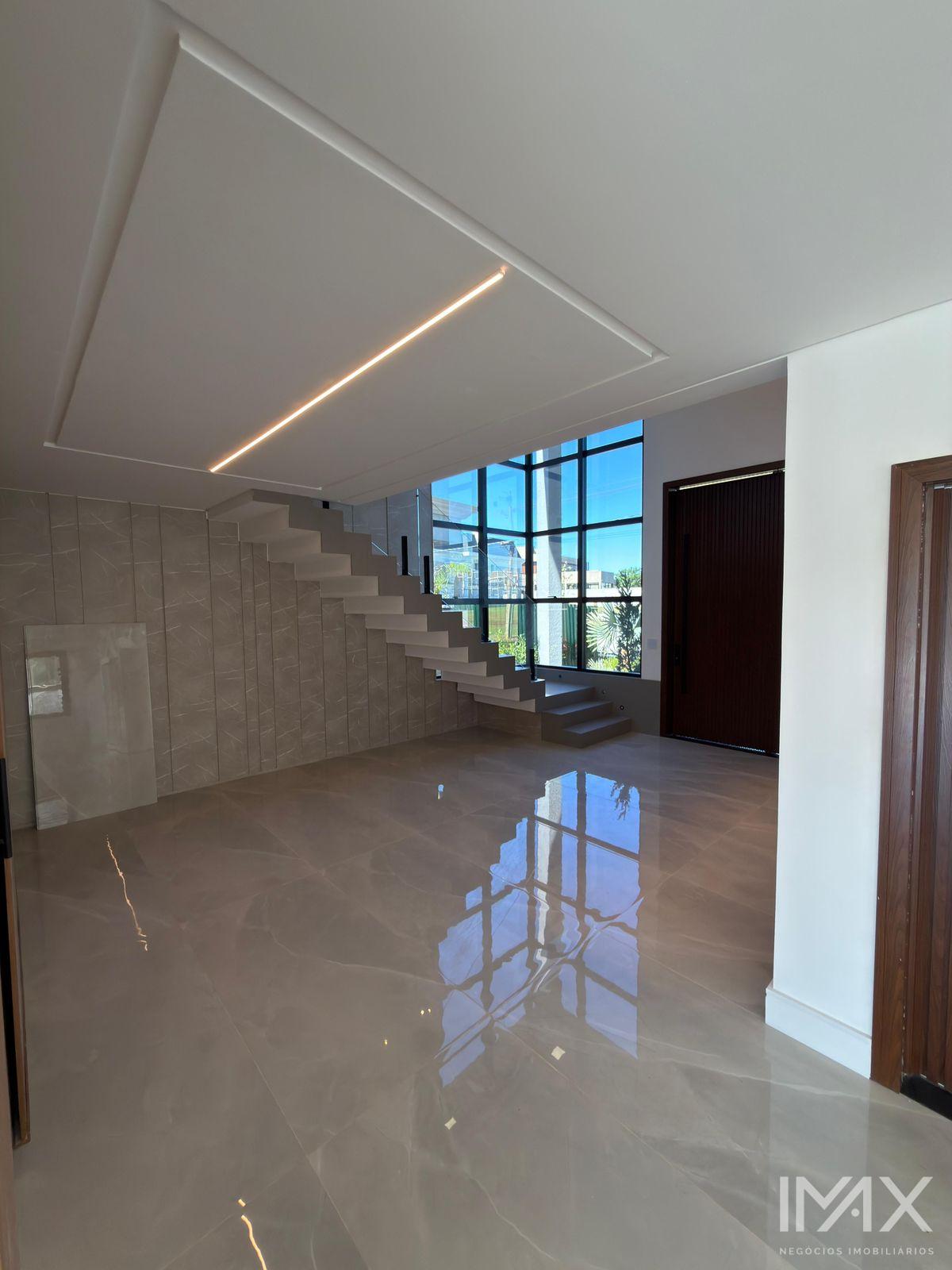 Sobrado disponível para Locação no Royal Boulevard, 374m2 por R$23.000,00mês.