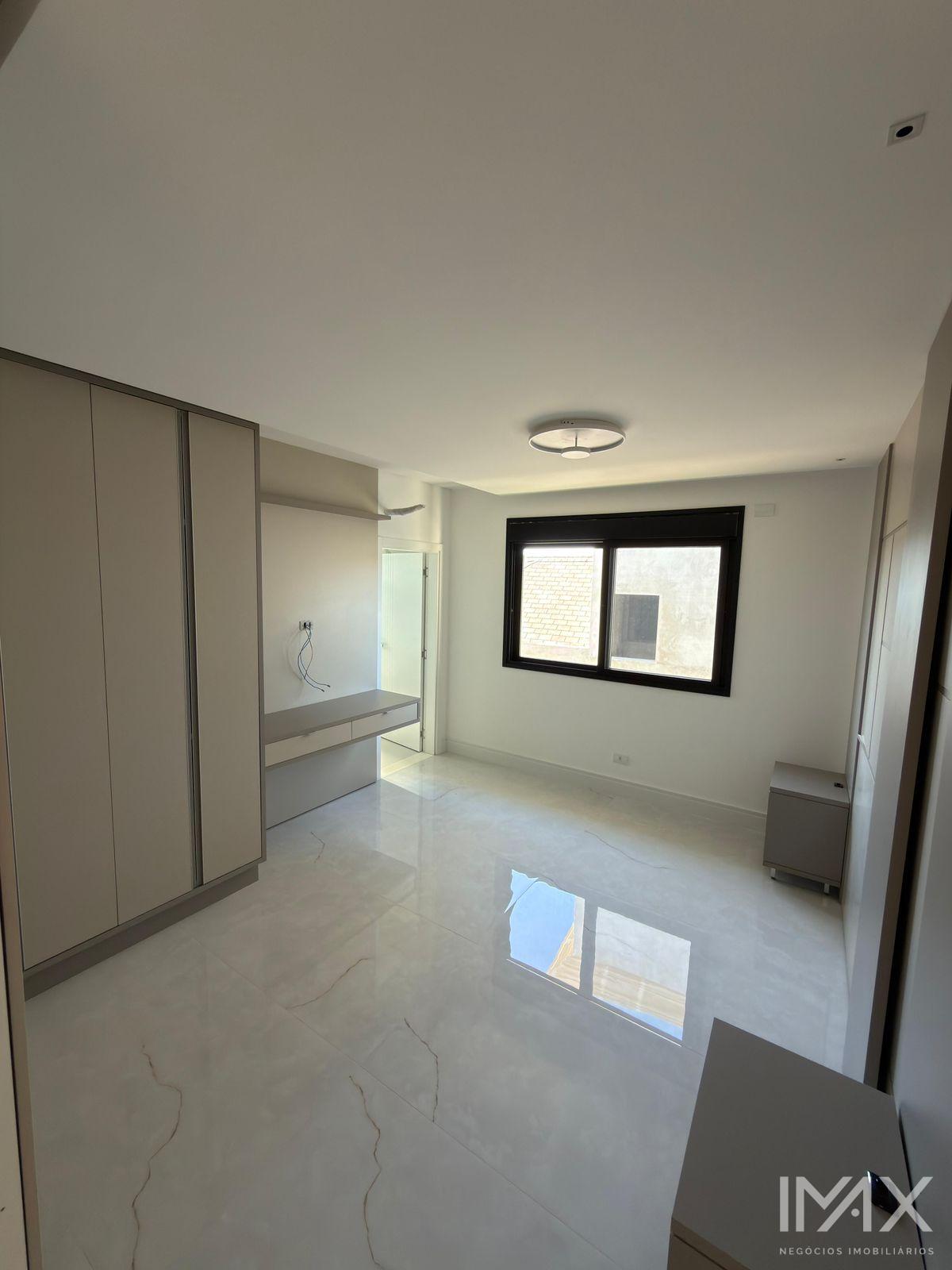 Sobrado disponível para Locação no Royal Boulevard, 374m2 por R$23.000,00mês.