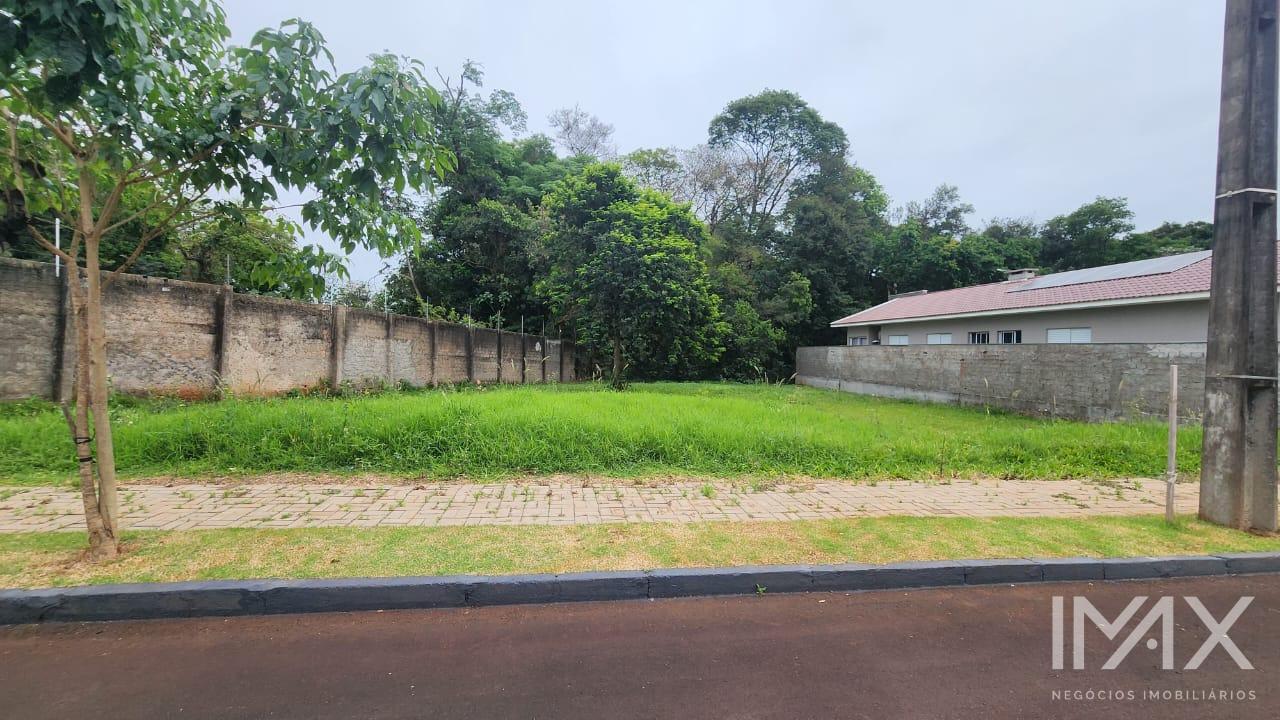 Terreno à Venda no Condomínio Don José, 330m2 por R$160.000,00.