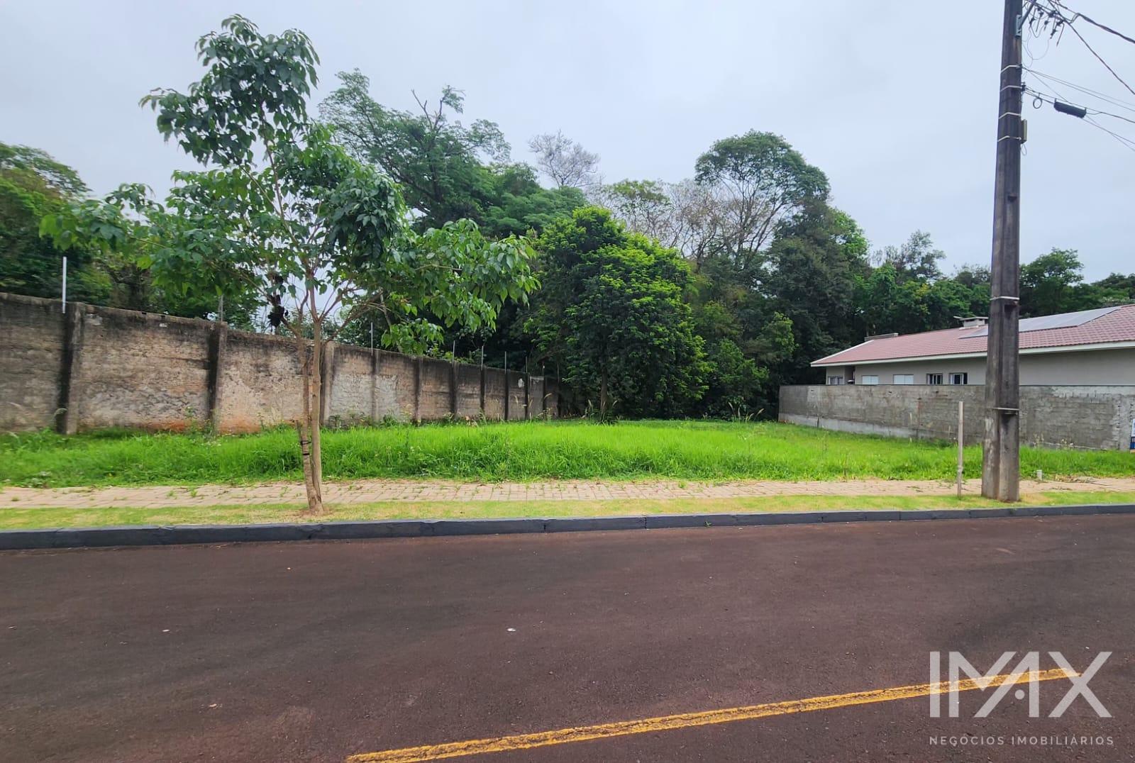 Terreno à Venda no Condomínio Don José, 330m2 por R$160.000,00.